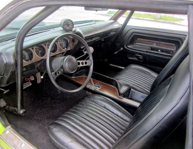1973-Dodge-Challenger-rgkegh141